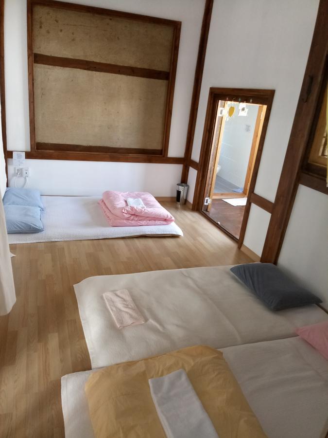 Hundred Years Hanok Mokpo Εξωτερικό φωτογραφία